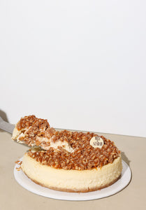 Apple Crumble Cheesecake